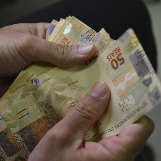 Caixa começa a pagar parcela de junho do Auxílio Brasil