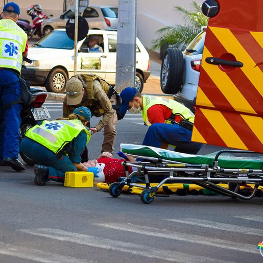 PM de folga auxília acidente de trânsito e acaba sofrendo desacato em SMOeste