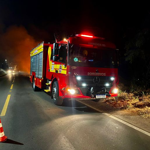 Incêndio em vegetação mobiliza Corpo de Bombeiros em Descanso