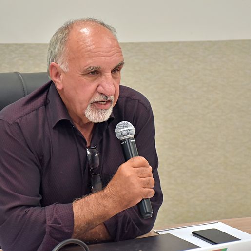 Vereador diz que foi pressionado a votar contra cassação de Maria Tereza