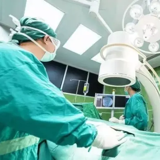 Mulher fica sem ovários após cirurgia e recebe indenização em SC