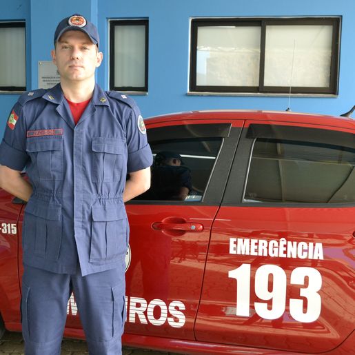 VÍDEO: Armazenar álcool em gel no carro é seguro?