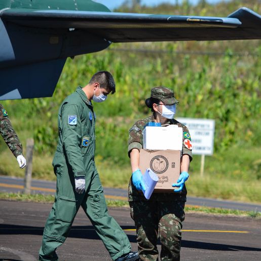VÍDEO: Aeronave da FAB realiza Transporte de Vacinas H1N1 para SMOeste
