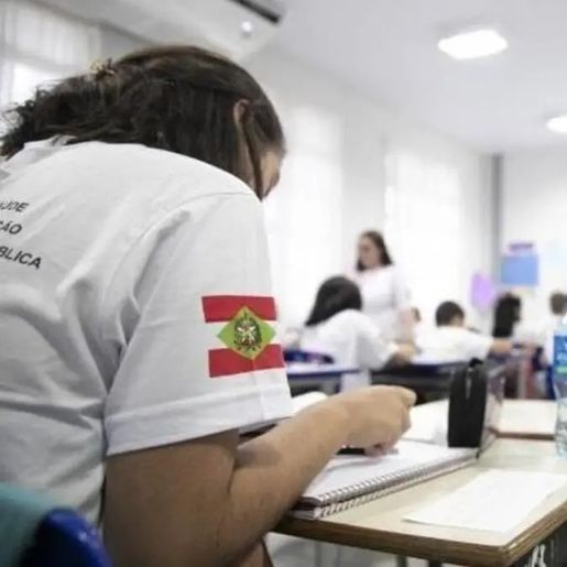 Mais de 293 mil alunos estudam em escolas integrais em SC, aponta Censo