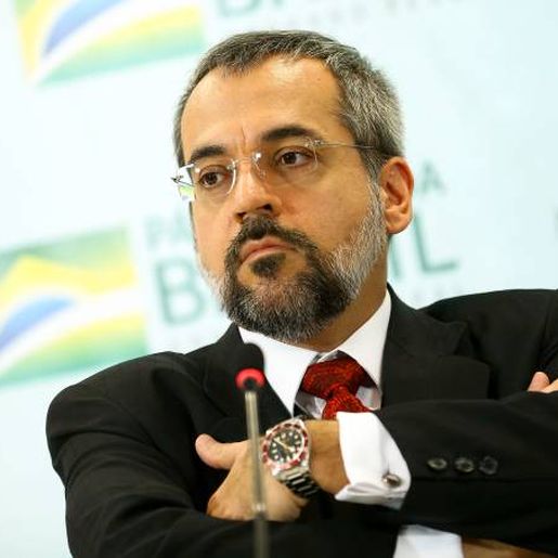 Weintraub anuncia saída do Ministério da Educação