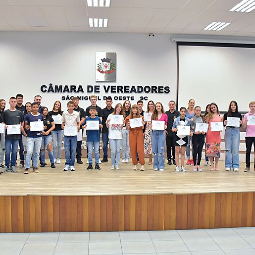 Câmara empossa nesta quarta-feira vereadores mirins da 3ª Legislatura