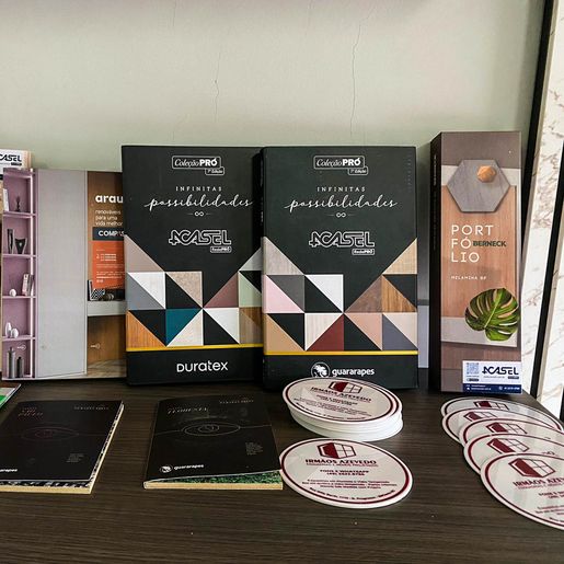 Irmãos Azevedo - Esquadrias e Móveis Projetados inaugura Showroom