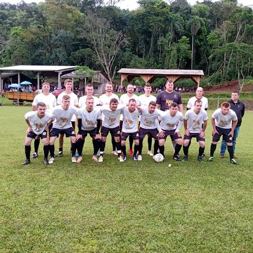 Dourado vence mais uma no Campeonato Municipal de Itapiranga