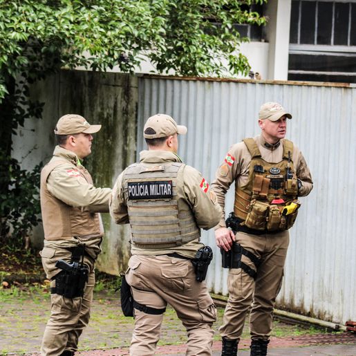 PM prende homem por ameaça, desacato e resistência em São Miguel do Oeste