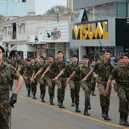 Desfile do 7 de Setembro reúne mais de 500 agentes de segurança em São Miguel