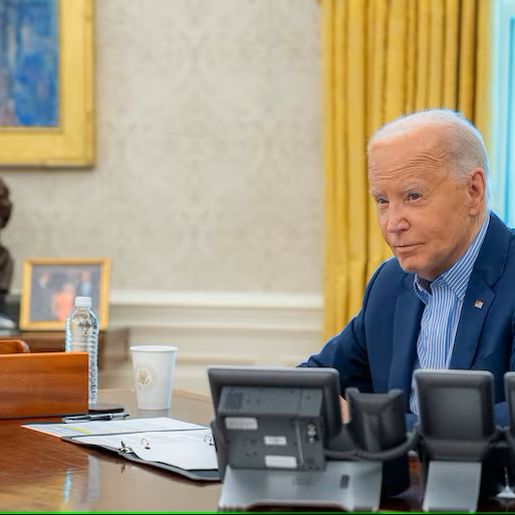 Joe Biden abandona a corrida presidencial nos Estados Unidos