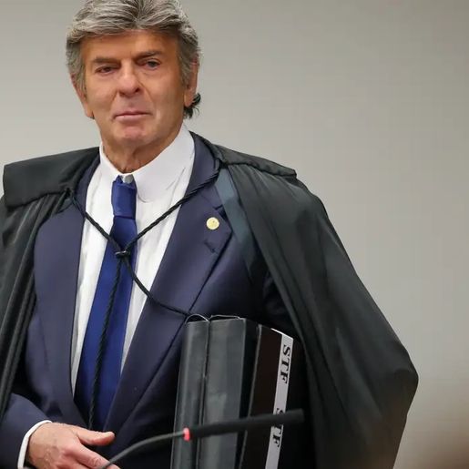 Fachin autoriza pedido e Fux troca Primeira pela Segunda Turma do STF