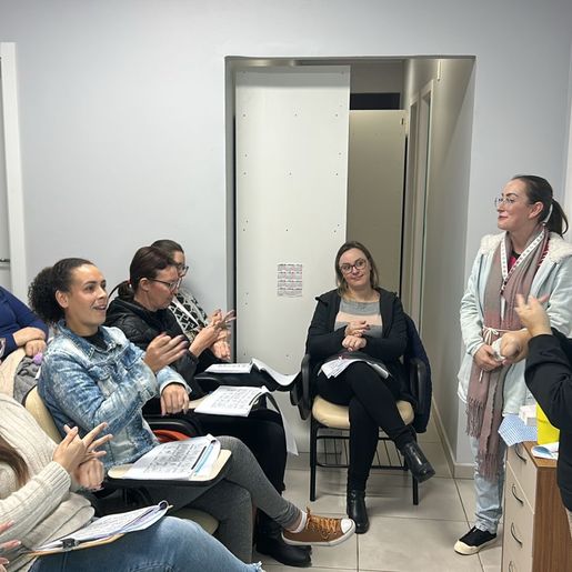 Curso de Libras capacita profissionais de saúde em São Miguel do Oeste