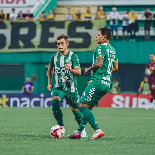 Atletas da Chapecoense retornam de Itajaí com intoxicação alimentar