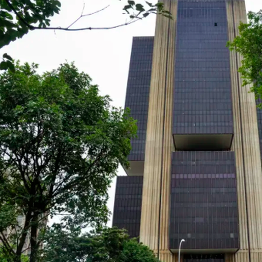 BC mantém juros básicos em 15% ao ano pela segunda vez seguida