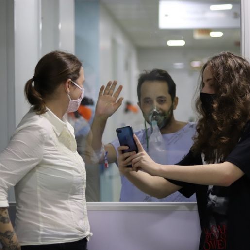 Hospital Regional oferece visita segura aos pacientes com COVID-19