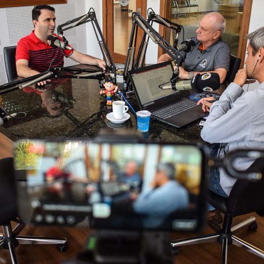 VÍDEO: Peperi recebe o novo Presidente da ACISMO