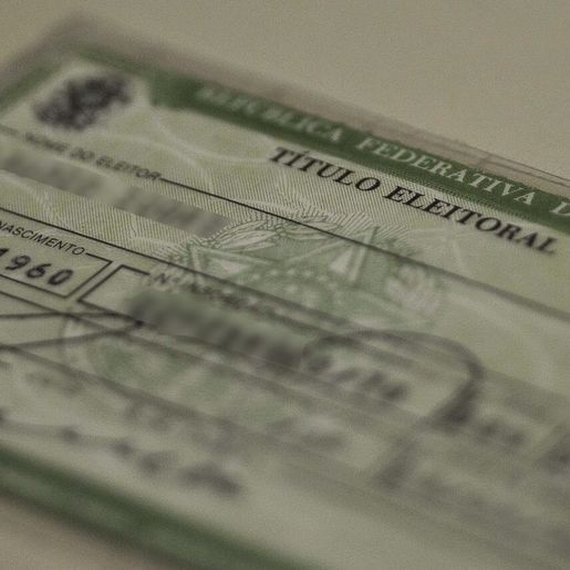 Eleitores têm até maio para fazer alterações no título de eleitor