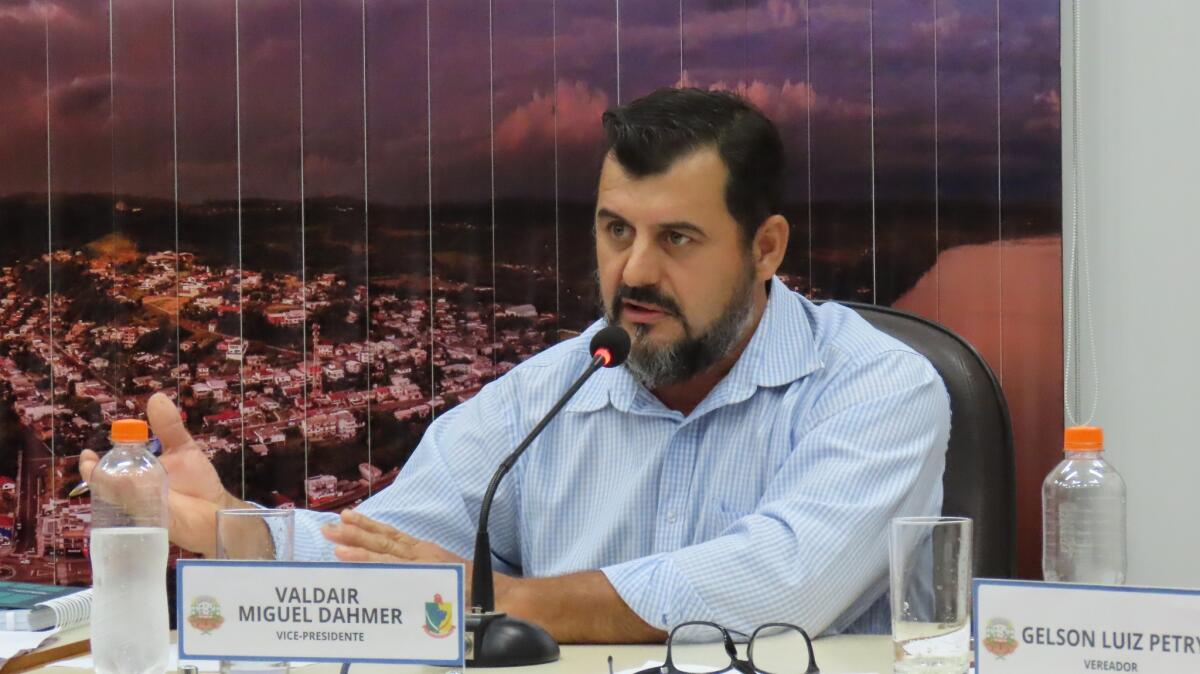 Vereador aponta atraso em projetos de infraestrutura em Itapiranga