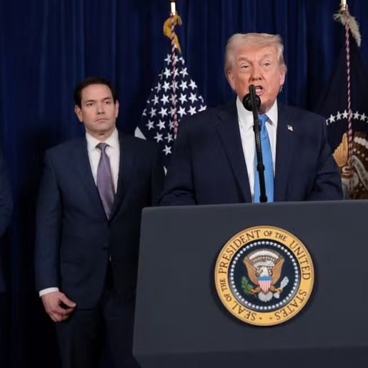 Trump diz que EUA vão governar Venezuela interinamente e controlar petróleo do país