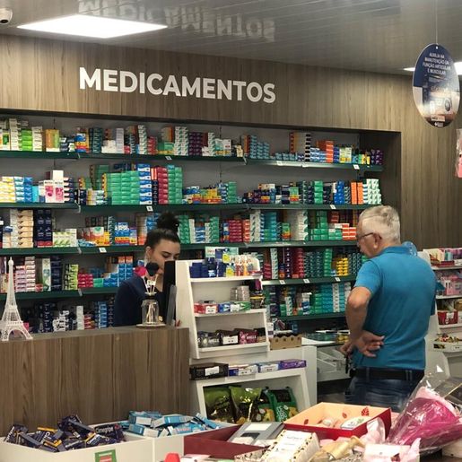 Farmácia Brasil Poupa Lar é destaque no Empresas e Empresários