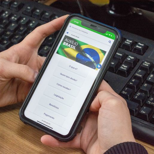 Prazo para atualização de dados dos beneficiários do Auxílio Brasil termina sexta-feira