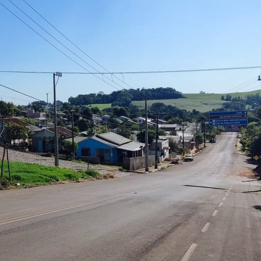 Nove famílias recebem escrituras da extinta COHAB em São José do Cedro