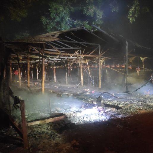 Aviário é atingido por incêndio na madrugada no interior de Palmitos
