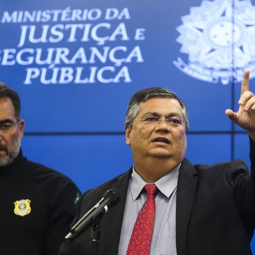 Pessoas de ao menos 10 estados bancaram ataques, diz governo