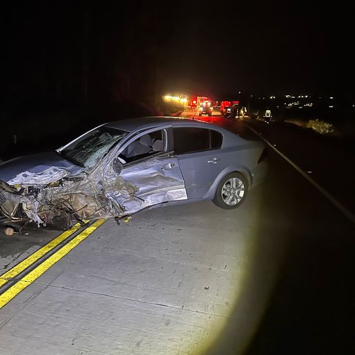 Colisão envolve três veículos e deixa motoristas feridos na BR 163