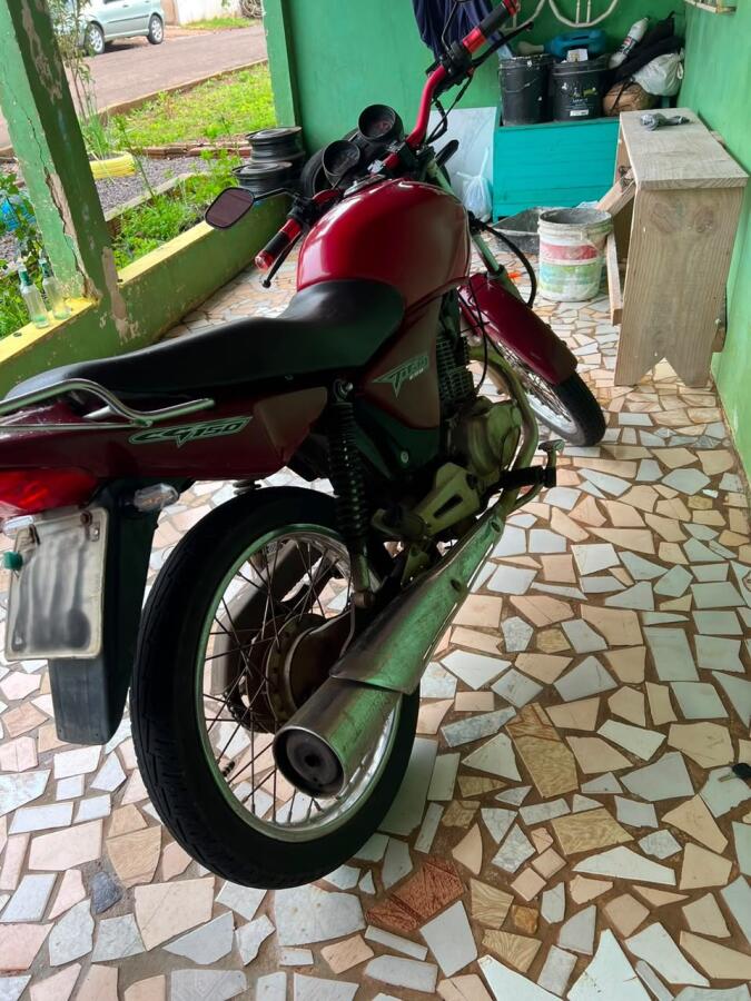 Motocicleta é furtada em frente a supermercado em Dionísio Cerqueira