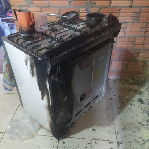 Vazamento de gás provoca princípio de incêndio em casa em São Lourenço do Oeste