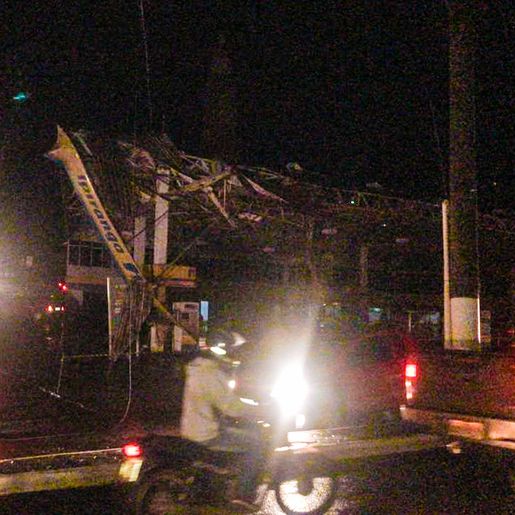 VÍDEO: Temporal causa destruição na cidade de Descanso