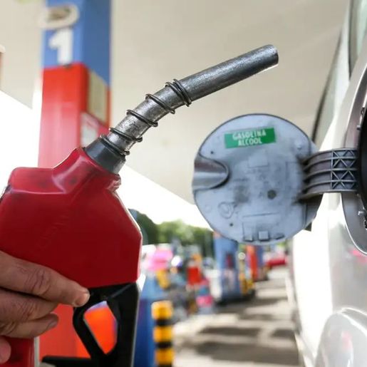 Preço da gasolina aumentou 10% no ano em SC e fechou 2024 em R$ 6,29