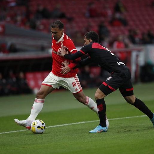 Inter só empata com Atlético-GO e é vaiado no Beira-Rio