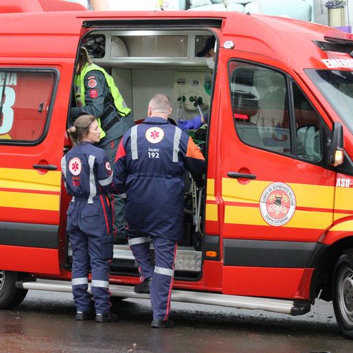 Homem é atingido por galho e sofre ferimento na cabeça no interior de Maravilha