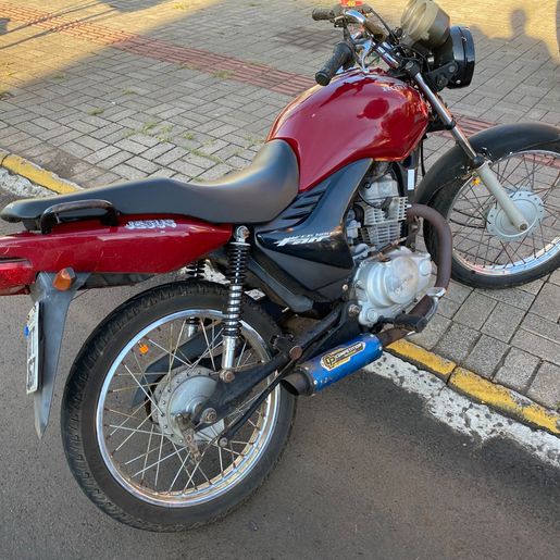 Colisão entre motos em SMO deixa três jovens feridos