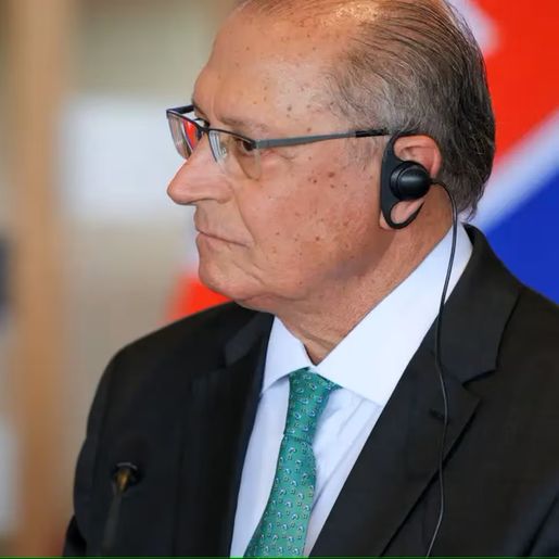 Plano de contingência para empresas afetadas por tarifaço deve sair até terça, diz Alckmin