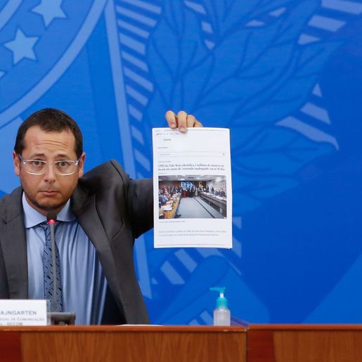 Governo não escolhe sites em publicidade oficial, diz Wajngarten