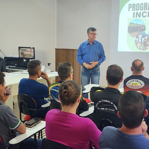 CMDR de São João do Oeste avalia Programas Agrícolas