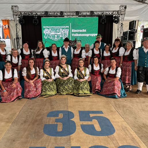 Comitiva de Itapiranga prestigia a Kerbfest em Blumenau