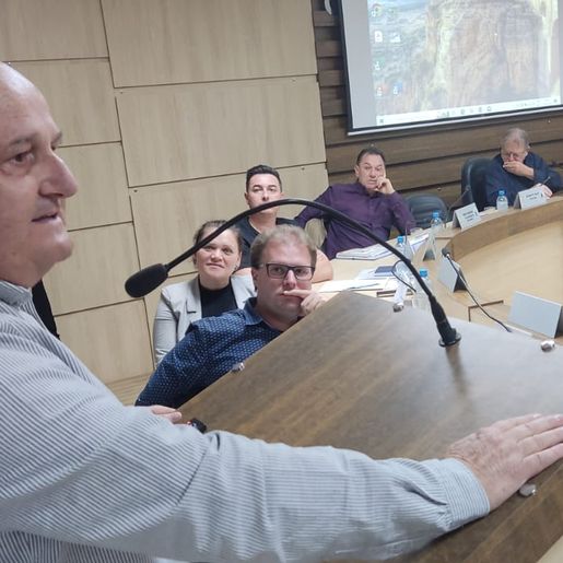 Câmara de Vereadores de Cedro entrega Moção para o Sicoob São Miguel