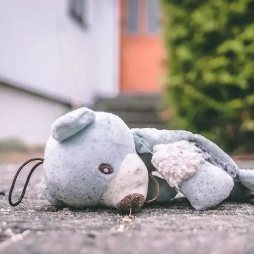 Avô é acusado de manter caso com nora e estuprar netos de 6 e 10 anos em SC