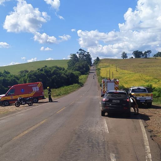 Colisão traseira deixa motociclista ferido na SC 163, em Descanso