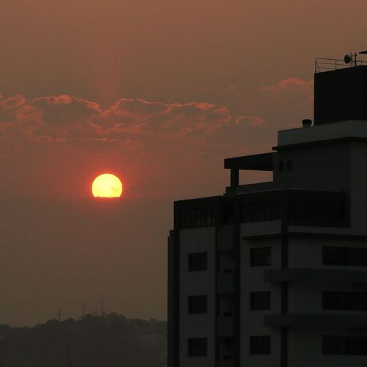Santa Catarina sofre com fumaça vinda de queimadas na Amazônia e Centro-Oeste