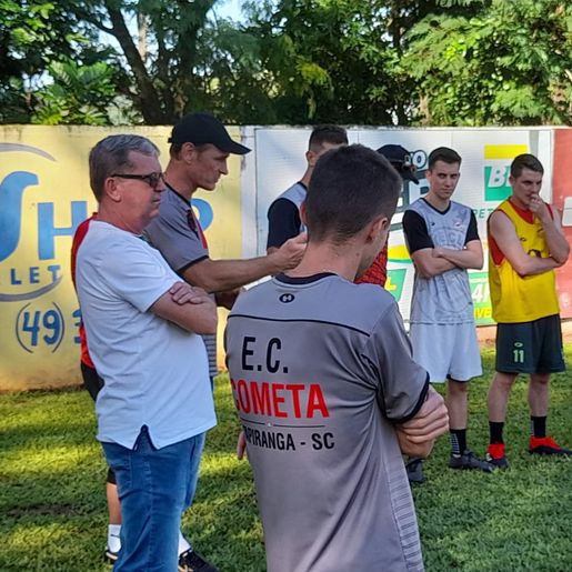 Cometa apresenta comissão técnica e atletas para o Estadual de Amadores Unsa Bier 2022