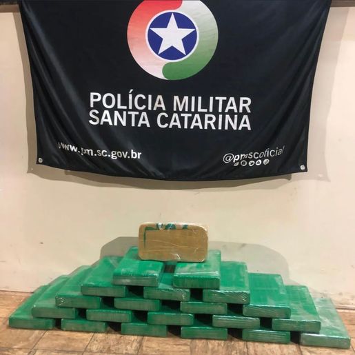 Polícia prende dupla com carga de drogas avaliada em R$ 1 milhão