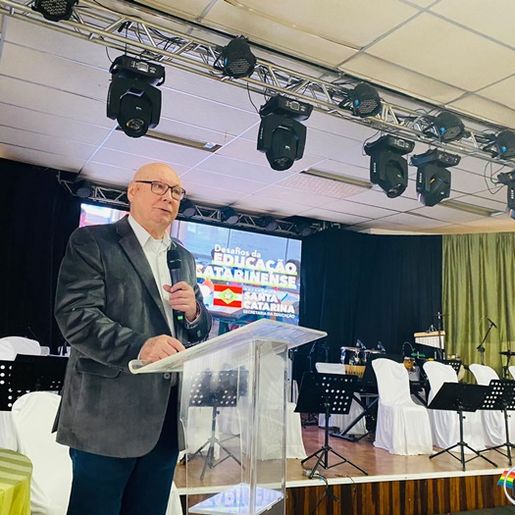 Secretário de Estado da Educação participa de Fórum em Itapiranga