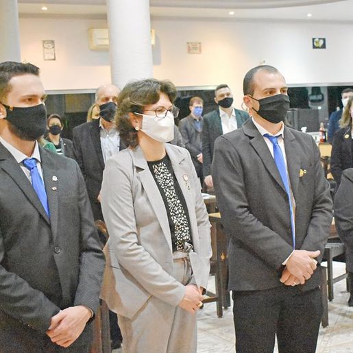 Lions Clube de Iporã do Oeste empossa nova diretoria