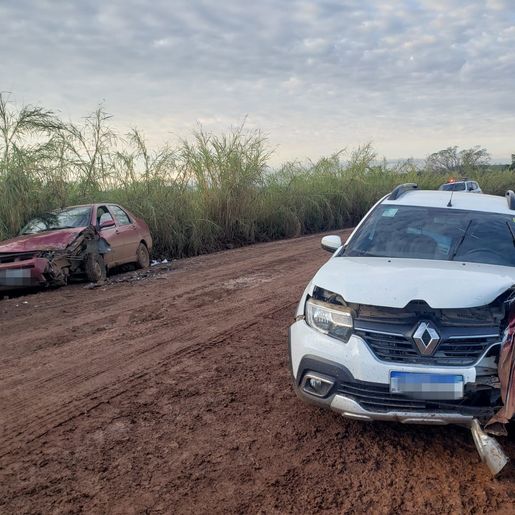 Duas pessoas ficam feridas em colisão no interior de Tunápolis